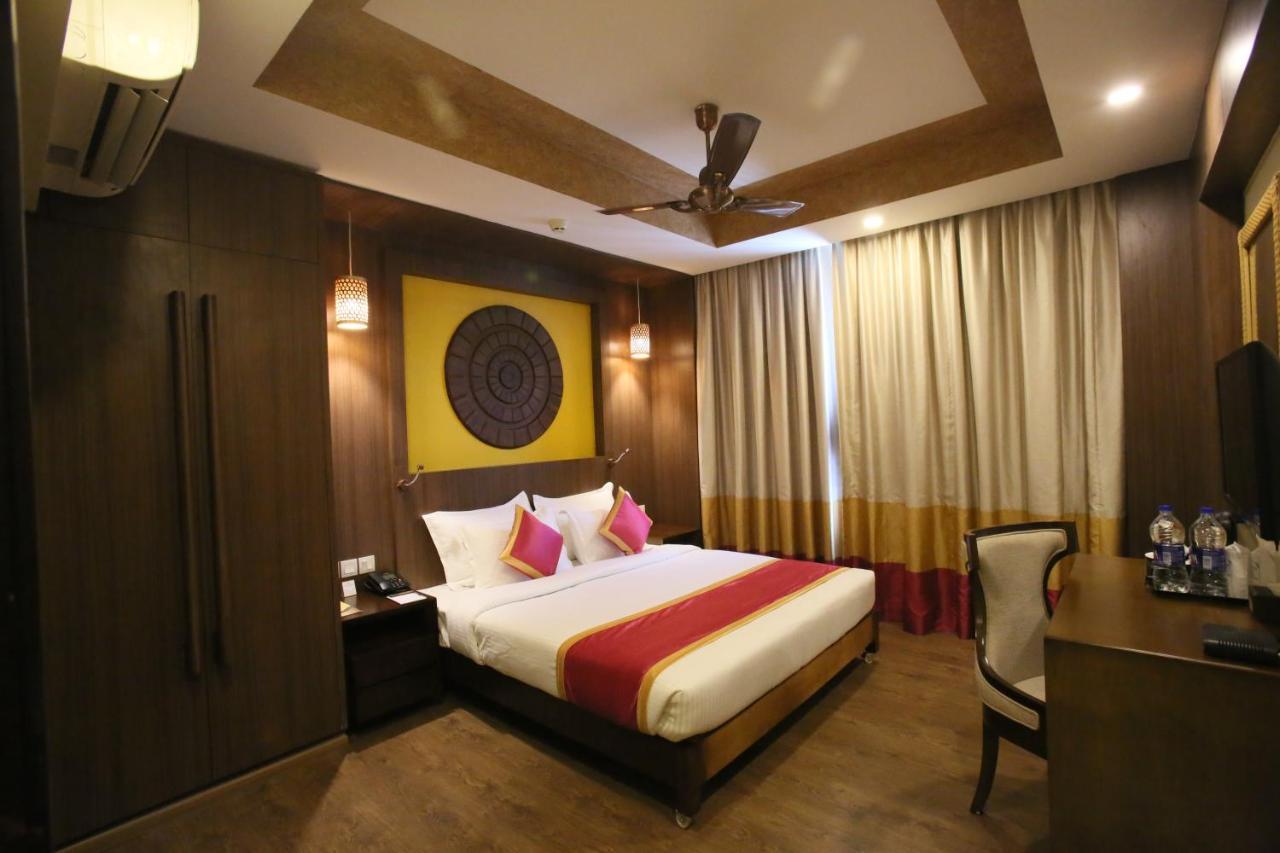 Vivin Luxury Suites Thiruvananthapuram Eksteriør billede