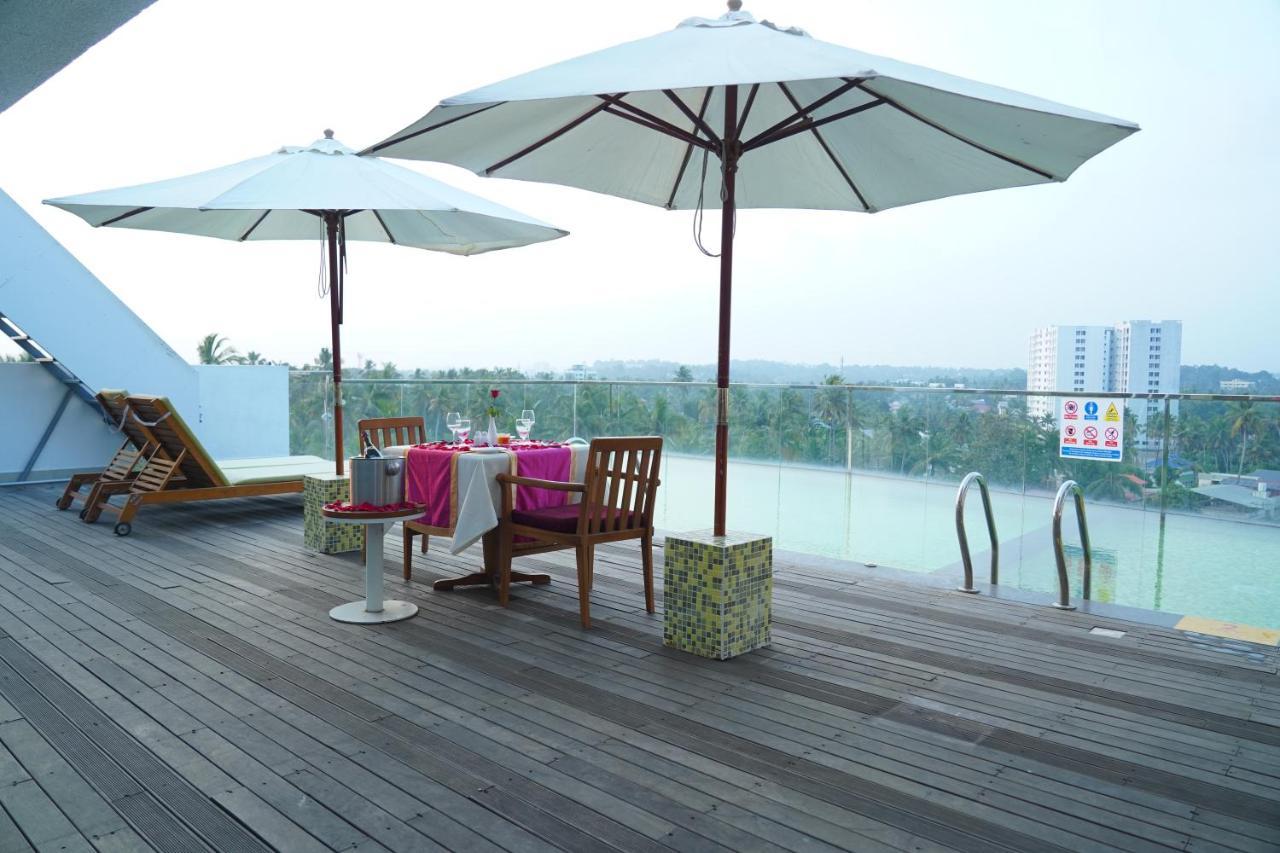 Vivin Luxury Suites Thiruvananthapuram Eksteriør billede