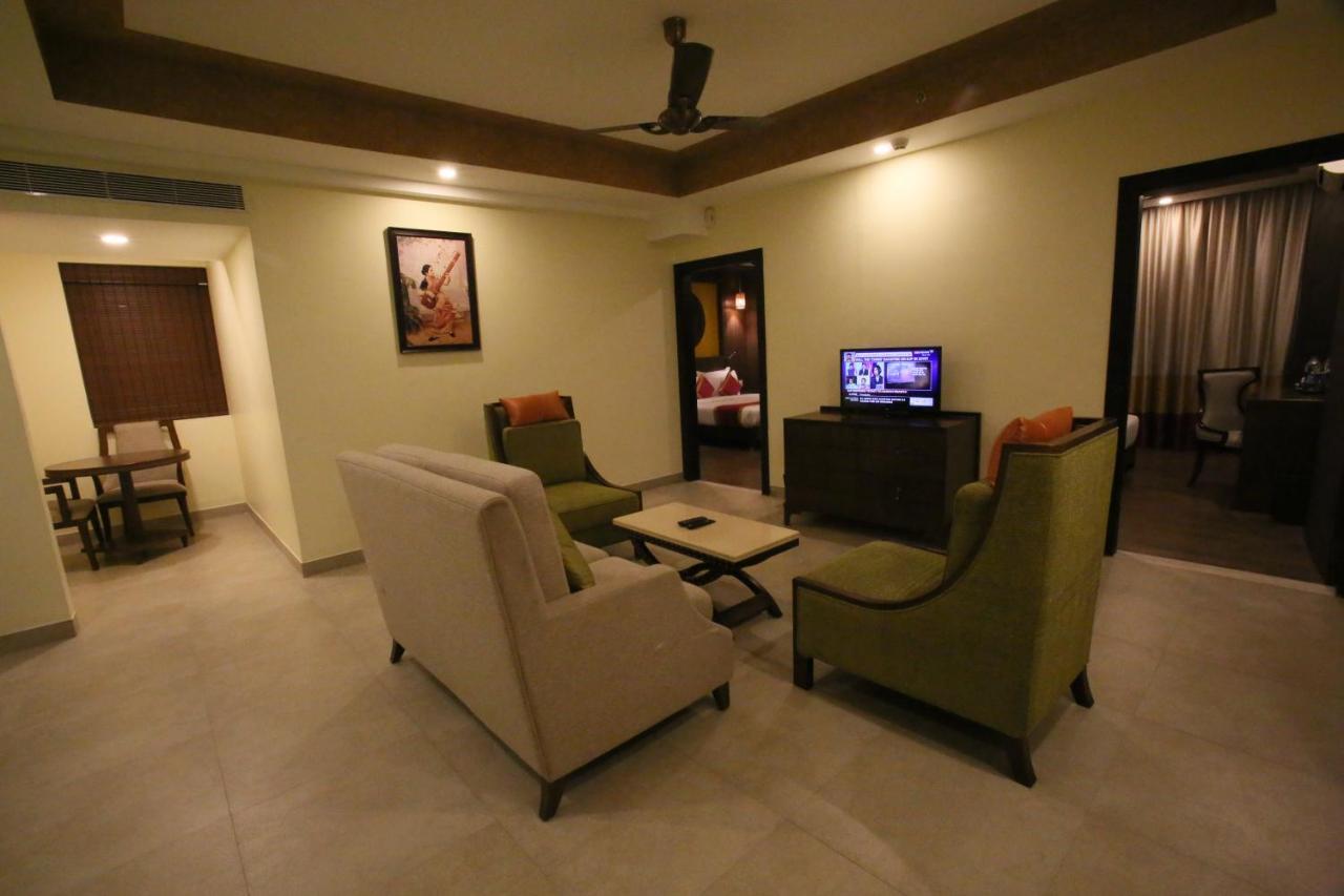 Vivin Luxury Suites Thiruvananthapuram Eksteriør billede